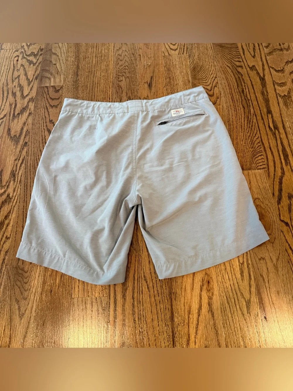 Faherty 9” All Day gray Shorts Mens Size 34 $98